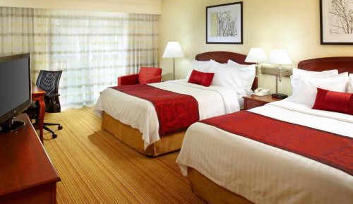 Deluxe Queen Room with Two Queen Beds