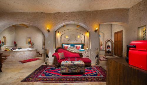 Royal Cave Suite 