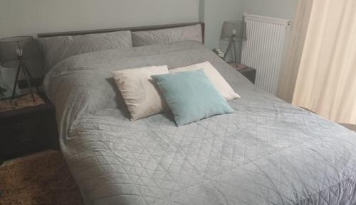 Studio Apartment with One Double Bed