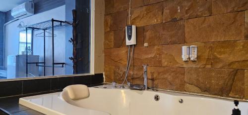 Standard Double Suite