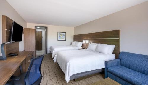 Queen Suite with Two Queen Beds - Communications Accessible