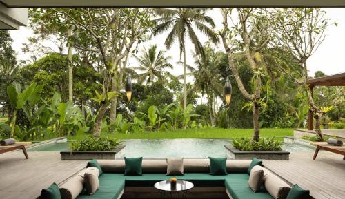 Three-Bedroom Villa with Mini Bar