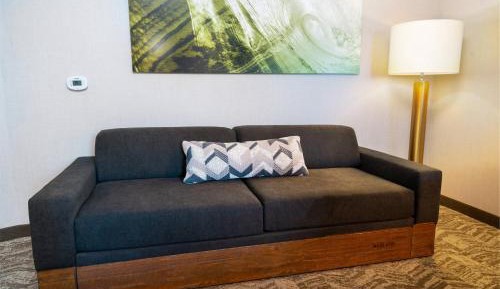 Suite, 2 Queen, Trundle bed