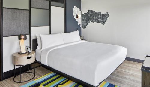 King Room - Hearing Accessible