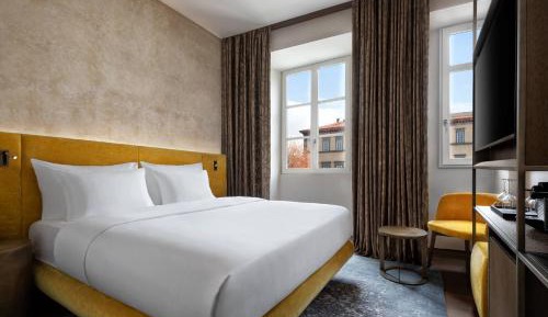 Vivace, Guest room, 1 King, City view