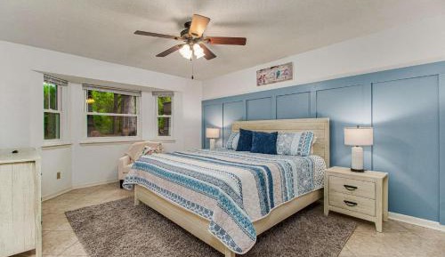 Three-Bedroom Holiday Home 