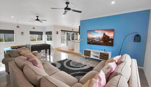 Four-Bedroom Holiday Home
