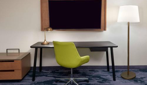 Studio suite with King Bed and a sofa