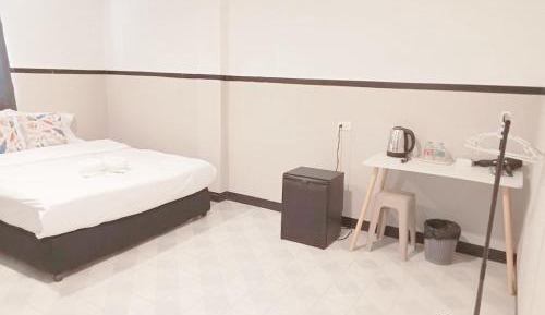 Queen Room