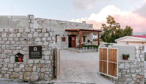 Three-Bedroom Holiday Home 