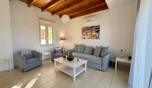 Three-Bedroom Holiday Home 