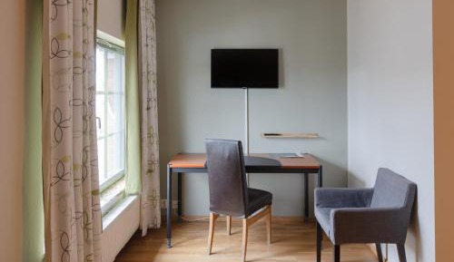 Small Single Room