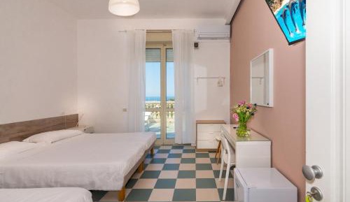 Triple Room with Terrace