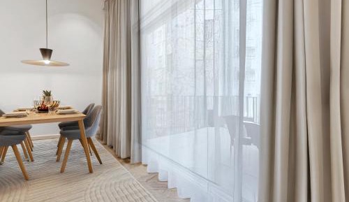 Two-Bedroom Deluxe Apartment with Balcony