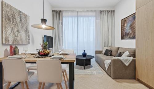 Deluxe One-Bedroom Apartment with Garden View