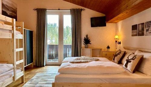 Classic Quadruple Room