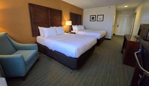 Queen Room with Two Queen Beds - Non-Smoking