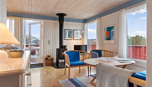 Three-Bedroom Vacation Home 