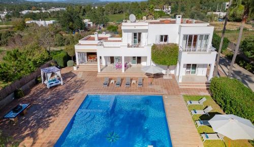 Four-Bedroom Villa
