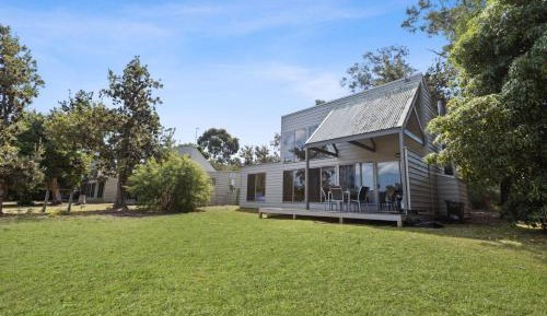 Two-Bedroom Holiday Home
