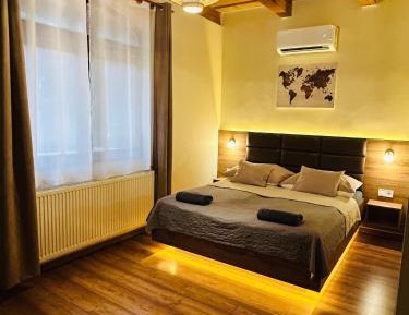 Standard Queen Room