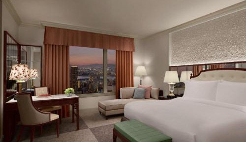 Skyview Superior Room, Guest room, City view