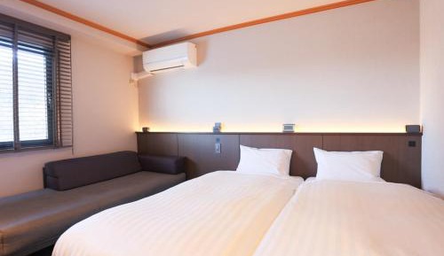 Twin Room with Extra Bed