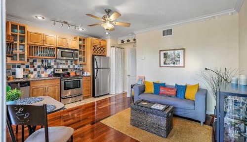 Studio Apartment