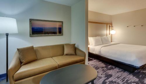 King Suite with Sofa Bed - Hearing Accessible