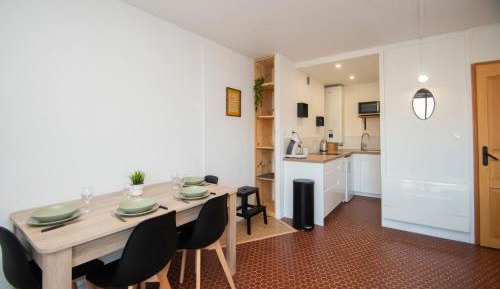 Studio Apartment