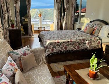 Double Room with Mountain View