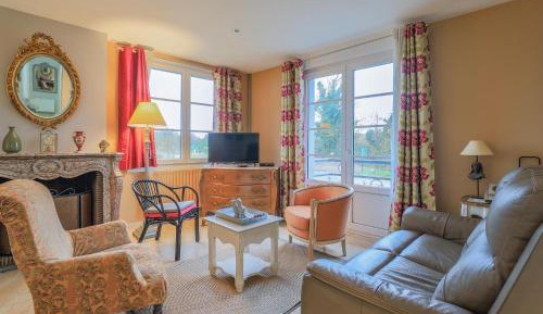 Four-Bedroom Holiday Home