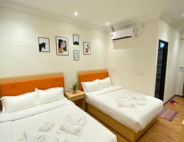 Standard Twin Room