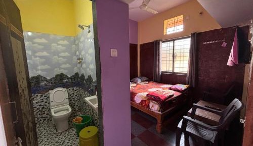 Deluxe Double Room (2 Adults + 1 Child)