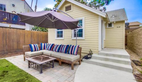 One-Bedroom Holiday Home