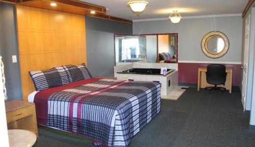 King Room with Spa Bath Smoking