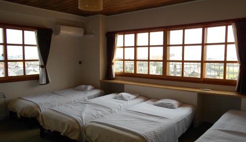 Standard Quadruple Room with Shared Bathroom