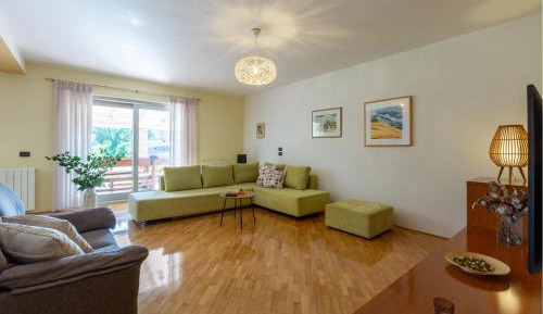 Four-Bedroom Holiday Home