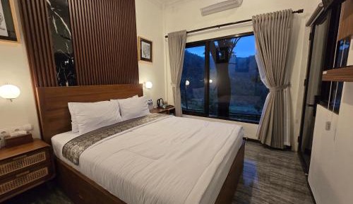 Double Room with Mountain View