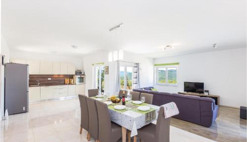Four-Bedroom Holiday Home