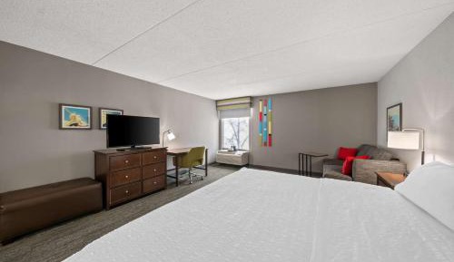 King Room with Sofa Bed - Non-Smoking