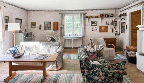 Four-Bedroom Holiday Home