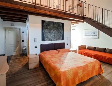 Large Double Room