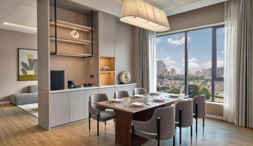 One-Bedroom Presidential King Suite with City View - High Floor