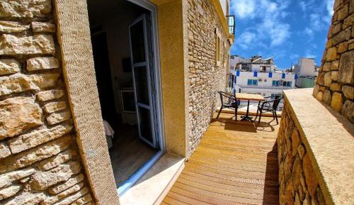 Deluxe Double Room with Balcony and Sea View