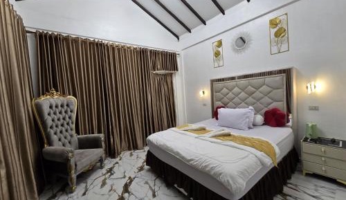 Suite with River View