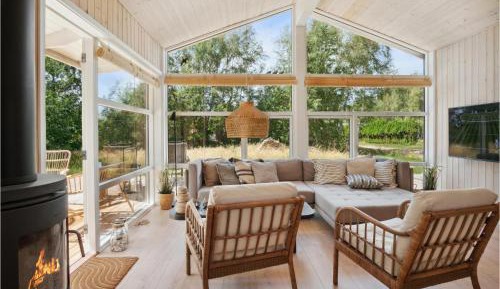 Three-Bedroom Holiday Home 
