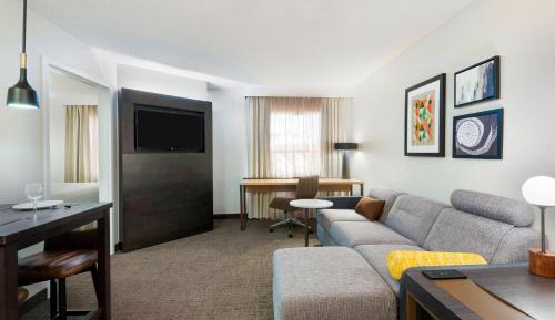One-Bedroom Queen Suite with Sofa Bed