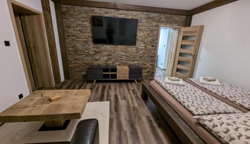 Apartment with Mountain View