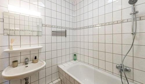 Basic Triple Room